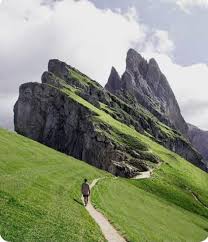Dream: Golden autumn in the Dolomites